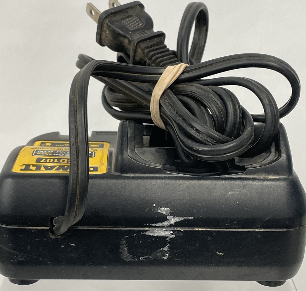 Dewalt DCB107 12V/20V Battery Charger