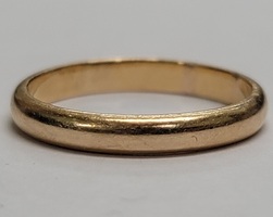 18 Karat Yellow Gold 3mm Plain Band Ring - Size: 7.75
