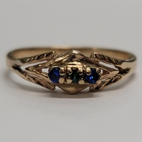 10 Karat Yellow Gold Cluster Ring - Size: 8.25