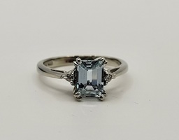 10k White Gold Pale Blue Gemstone Solitaire Ring with Diamond Accents Size 5