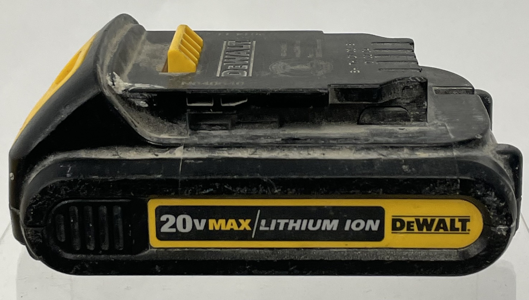 DEWALT DCB207 20V 1.3AH BATTERY Avenue Shop Swap & Sell