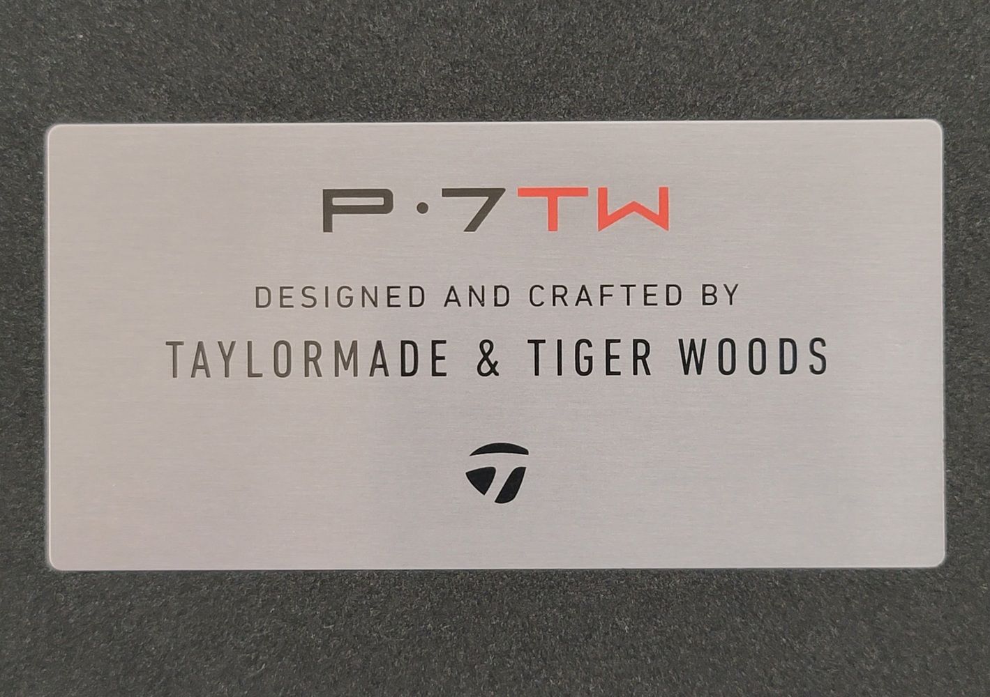 Taylormade Tiger Woods P7TW 3-PW Iron Golf Set in Box