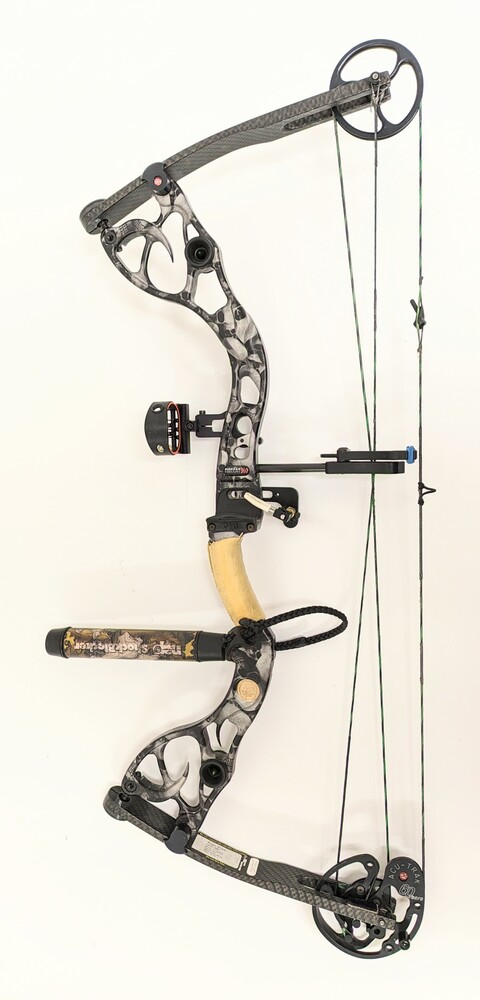 Martin Firecat 360 Skull Camo Right Hand Draw Compound Bow Hard