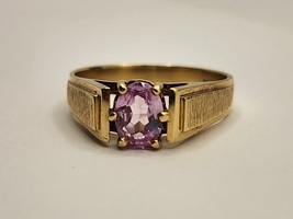 10K Textured Yellow Gold Pink Oval Gemstone Solitaire Ring Size 7.25
