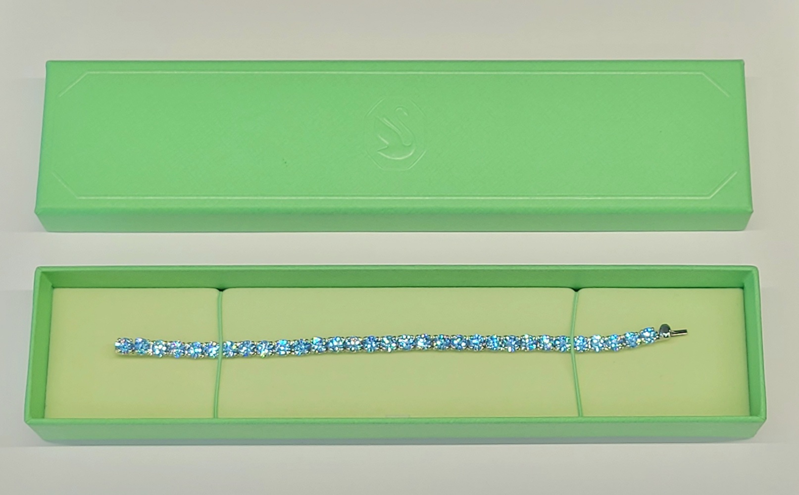 Swarovski Matrix Tennis Bracelet Blue Medium Round Rhodium Plate
