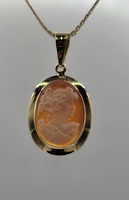 10k Yellow Gold Oval Cameo Pendant