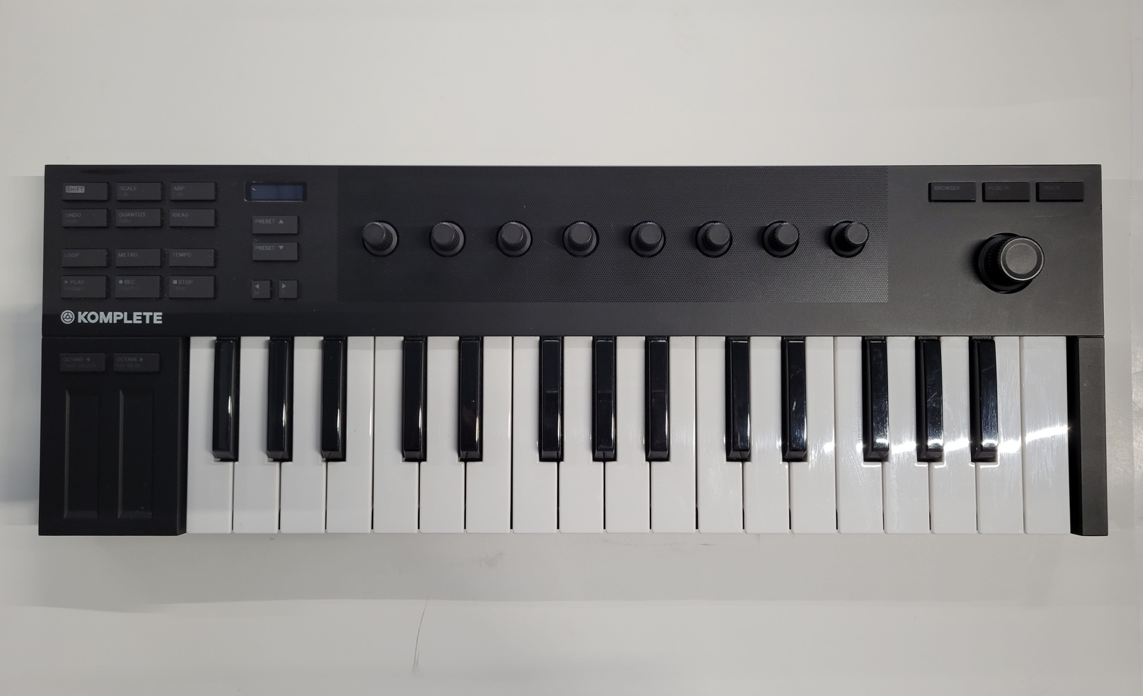 Native Instruments Komplete Kontrol M32 Micro-Sized Keyboard