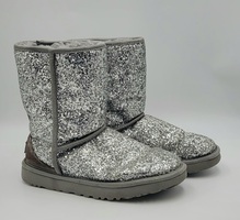 Ugg Silver Glitter Winter Boots Women's Size 7US
