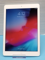 Apple iPad Air 16gb with usb charge cord - Silver Model MD788CL/B