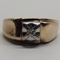 10 Karat Yellow Gold Solitaire Diamond Ring - Size: 7.25