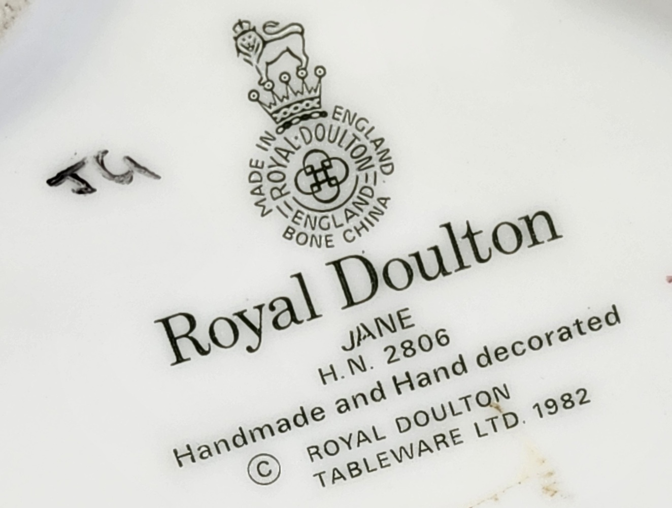 Royal Doulton "Jane" 1982 Collectible Figurine Avenue Shop Swap & Sell