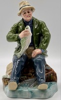 Royal Doulton #HN2258 'A Good Catch' Excellent Vintage