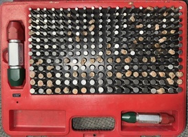Starrett .251-.500 Precision Steel Pin Gauge Set w/ Extra Handle (.061-0.250)