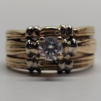 14 Karat Yellow Gold 0.39ct Diamond Wedding Ring Set - Size: 4.75