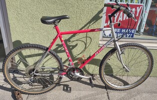 Norco Fiori Milano Red 18 Speed Mountain Bike