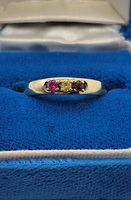 10K Yellow Gold Family Ring with Multi-Coloured Gemstones Size 7.25