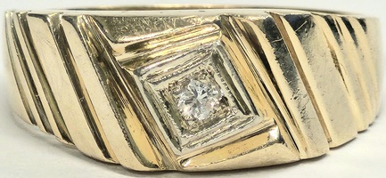 10 Karat Yellow Gold Diamond Solitaire Band Ring - Size: 11.75