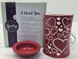 Scentsy 'I HEART YOU' Wax Warmer with Bulb **RETIRED**