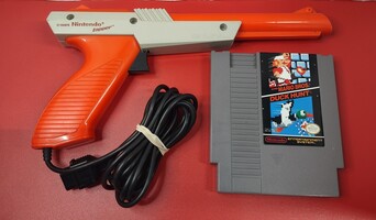 NES Super Mario Bros./ Duck Hunt Game with Nintendo Zapper Controller