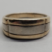 10 Karat Two Tone Yellow and White Gold Band Ring - Size: 10