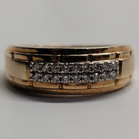 10 Karat Yellow Gold 7.8mm Diamond Band Ring - Size: 10