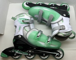 Roller Derby V-Tech 500 Women's Inline Adjustable Sizing - Large 6-9 