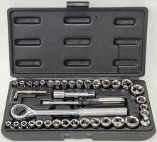 39 Piece SAE and Metric Socket Set with Case 
