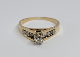 Serkis 14k Two Tone Diamond Solitaire Ring Approximate t.c.w. 0.20 Size 7.25