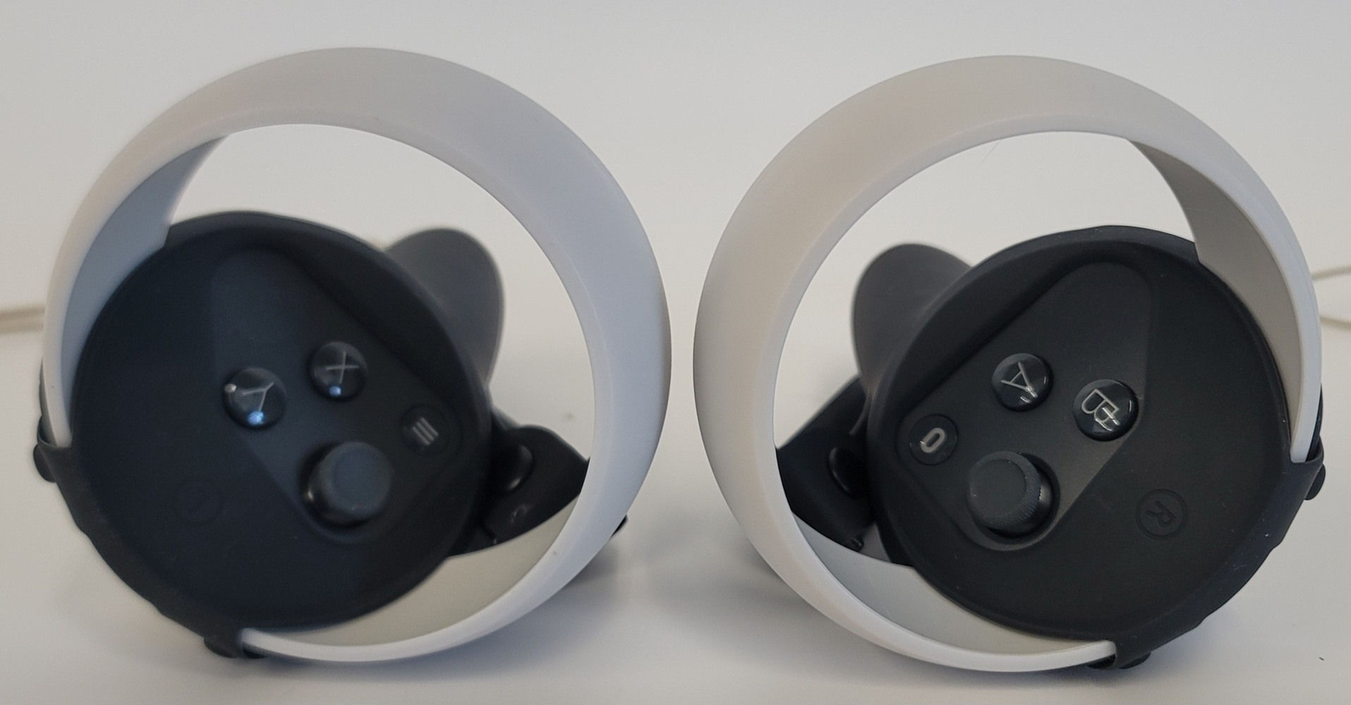 Meta Oculus Quest 2 64GB All-in-One VR Head Set & Controllers