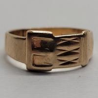 10 Karat Yellow Gold Belt Band Ring - Size: 5