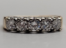 14 Karat Yellow Gold 1.01ct Diamond Band Engagement Ring - Size: 8.25