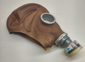 Collectible TF-1 Style Gas Mask with Filter