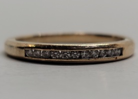 10 Karat Yellow Gold Diamond Band Engagement Ring - Size: 6.5