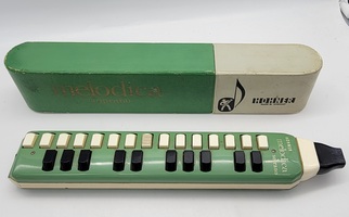 Vintage Hohner Melodica Soprano Mouthpiece Keyboard