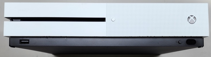 *NOT WORKING* Xbox One S 1 TB W/ Power Cord (PLEASE READ)