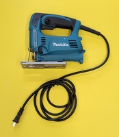 Makita 3.9A Variable Speed Electric Jigsaw **Like New**