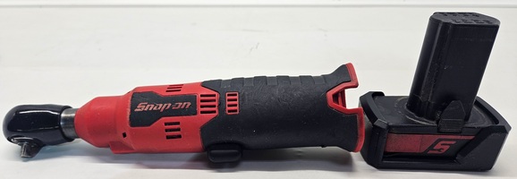 Snap-On CTR714 Red 1/4" Cordless Ratchet with 2.0Ah Battery and Magnetic Boot 