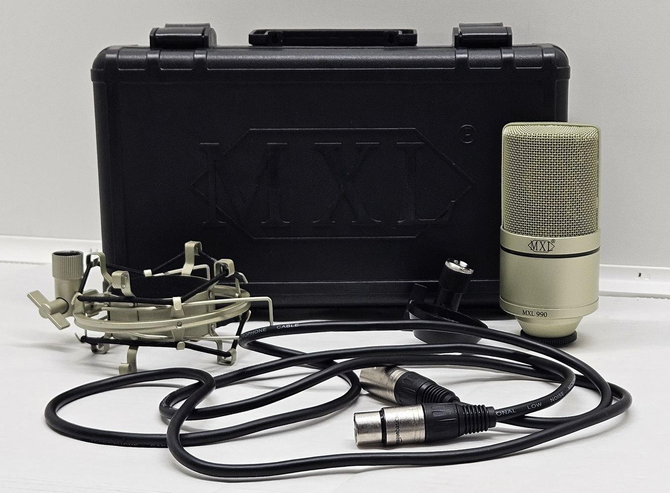MXL 990 Studio Condenser Microphone | Avenue Shop Swap & Sell