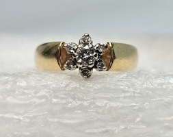 14 Karat Yellow Gold Cluster Ring - Size 7