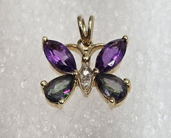 10 Karat Yellow Gold Green, Purple And Clear Stone Butterfly Pendant 