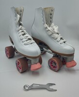 Chicago Skates - Women's Size 7 Roller Skates