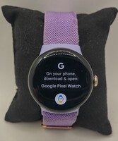 Google Pixel Watch 3 (2024) LTE+GPS 41mm in Champaign on Purple Band W/Charger