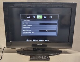 Toshiba 26" LCD TV with Remote Model 26C100U1
