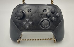 Nintendo Switch Pro Controller (HAC-013)