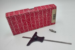 L.S. Starrett No.237 6" Rule Depth Gauge in Box