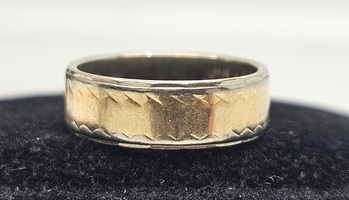14k Two Tone White/Yellow Gold Band Ring - Size 6