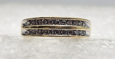 14 Karat Yellow Gold Diamond Channel Set Band - Size 5.5