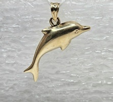 10 Karat Yellow Gold Dolphin Pendant