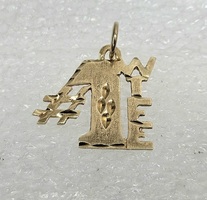 10 Karat Yellow Gold #1 Wife Pendant