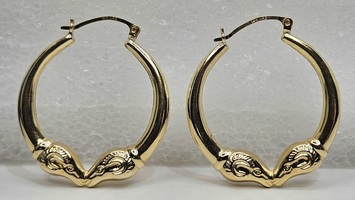 14 Karat Yellow Gold Hoop Earrings